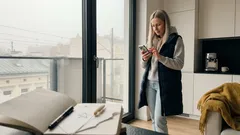 Kartka noworoczna 2026 bez oklepanych fajerwerków: 5 formatów i prosty trik w Canva